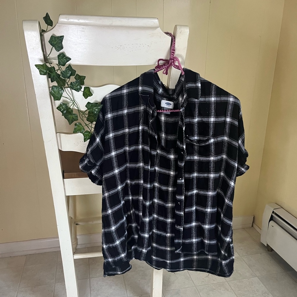 Black and White Short Sleeve Flannel Button Down